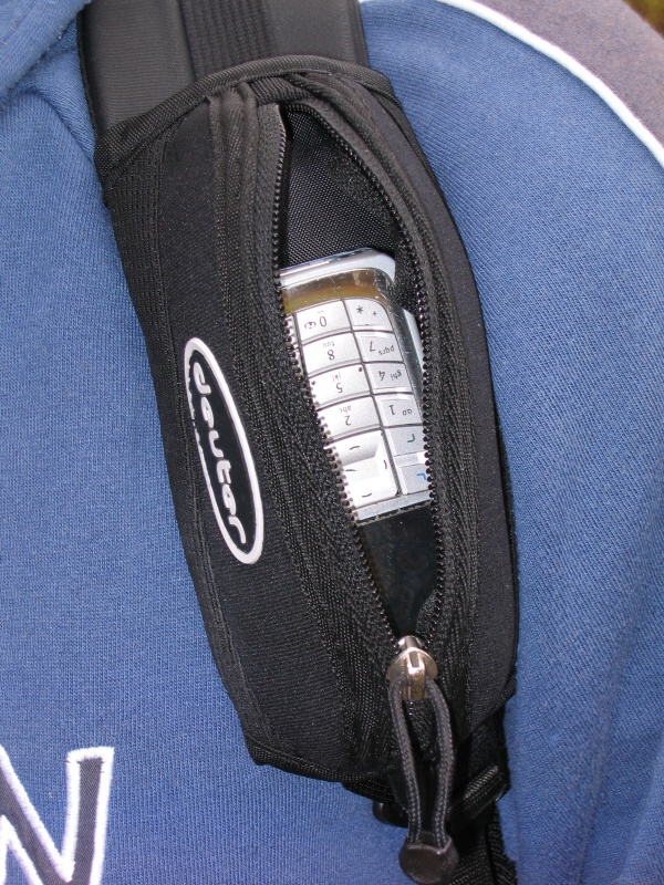 Deuter Phone Bug - Horydoly.cz 