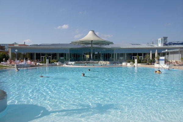 Therme Laa