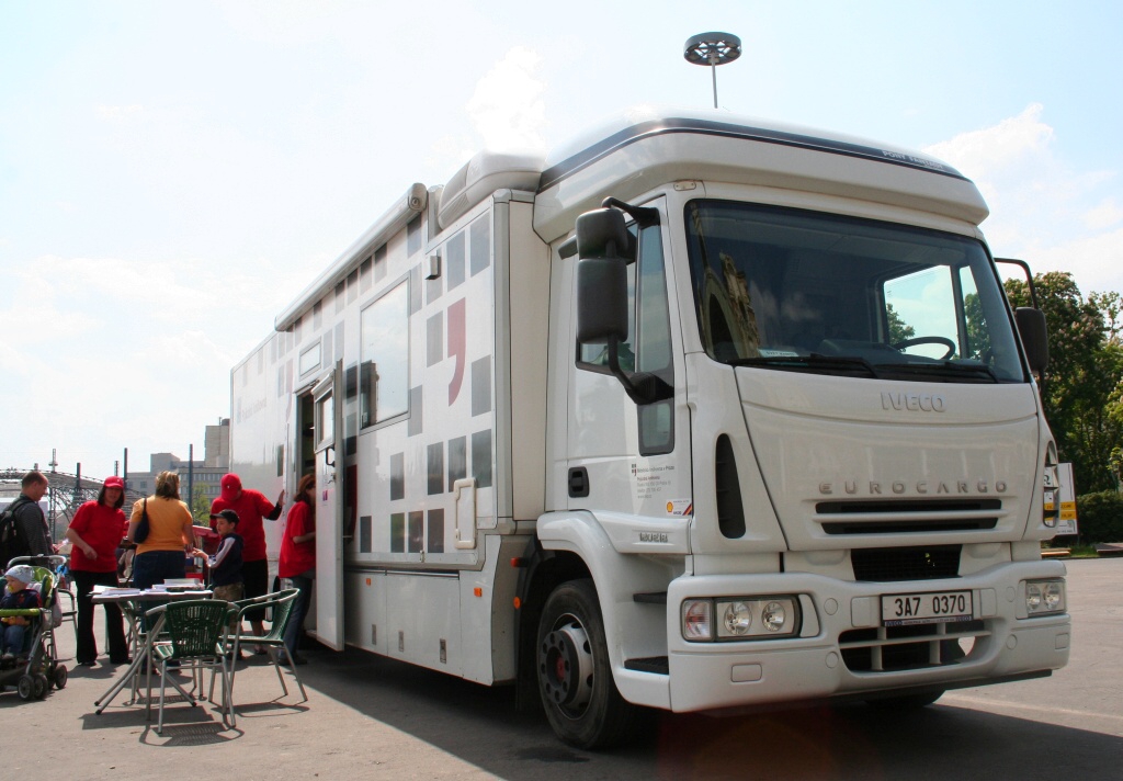 Praha, bibliobus Crossway - Horydoly.cz 