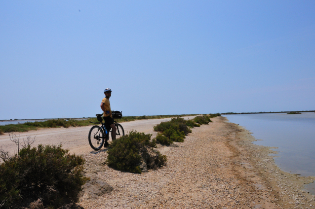 Camargue: cykloturistika za plameňáky