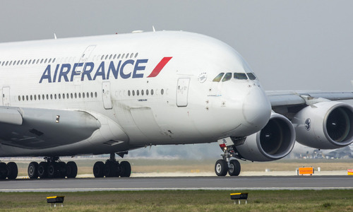 Letušky Air France: elegance od módních návrhářů