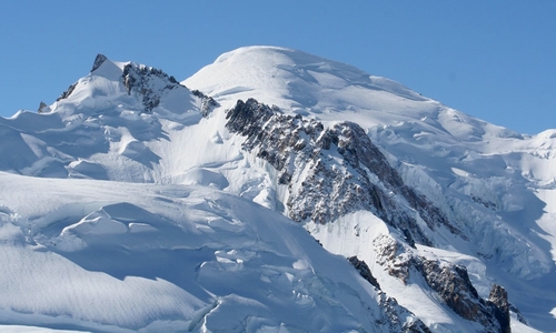 Vůdce a dvě klientky zahynuli pod horou Mont Blanc