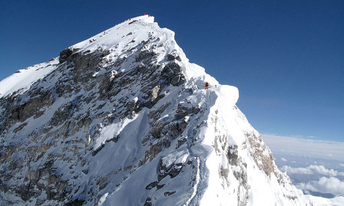 Ikonický Hillaryho výšvih zmizel z Mount Everestu