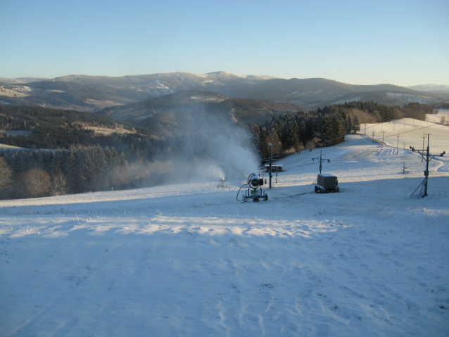 Kde se bude o víkendu lyžovat?