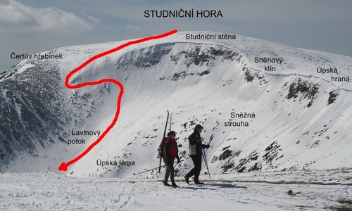 V máji dolů ze Studniční hory V máji dolů ze Studniční hory