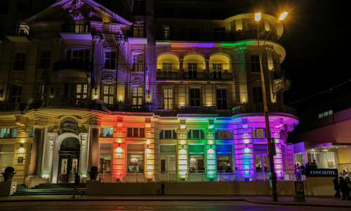 Vídeňské plesy pro lesby a gaye