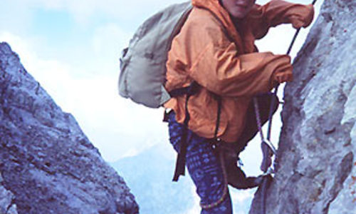 Nadoblačná hřebenovka Watzmann Nadoblačná hřebenovka Watzmann