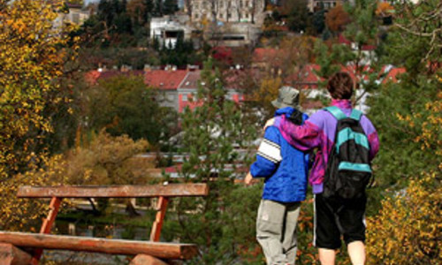 Výlet do třešňovky nad Botičem Výlet do třešňovky nad Botičem