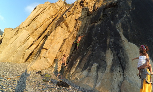 Climbing Porto: rock photo Corsica 