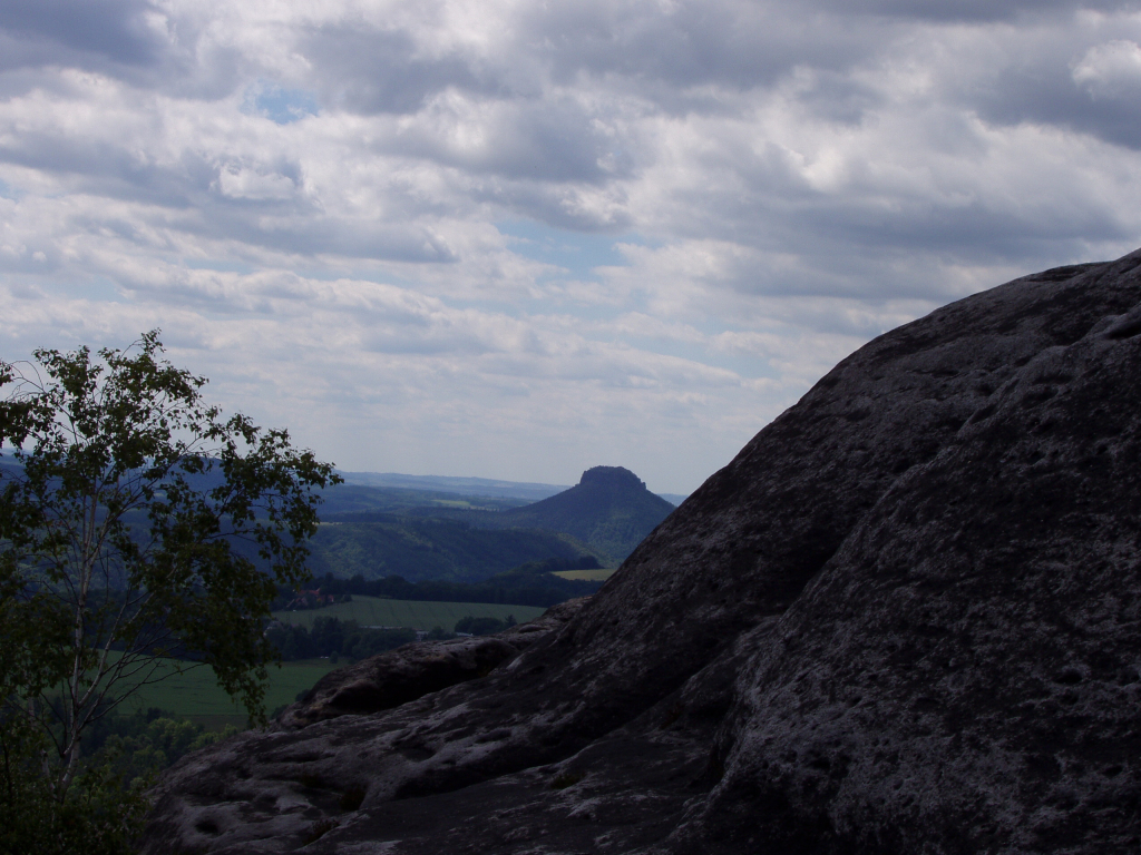 Výhled z vrcholové plošiny Falkenstein.