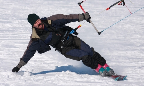 Nemusíte sedět v kanceláři, můžete snowkitovat Nemusíte sedět v kanceláři, můžete snowkitovat