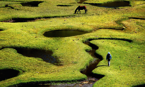 Velikonoce na Korsice: víra a kajak Velikonoce na Korsice: víra a kajak