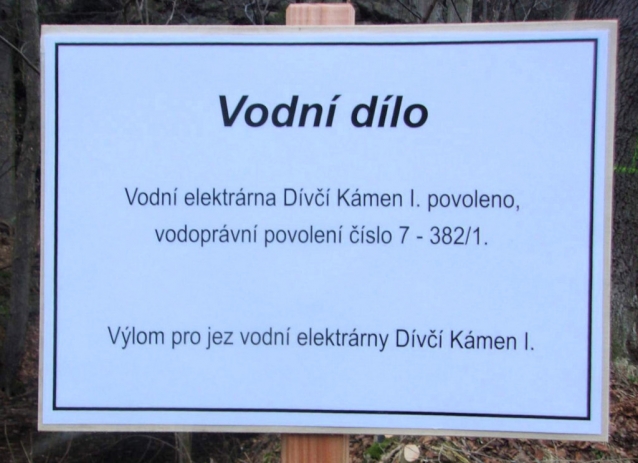 100 let stará licence umožňuje stavět vodní elektrárnu na Vltavě?