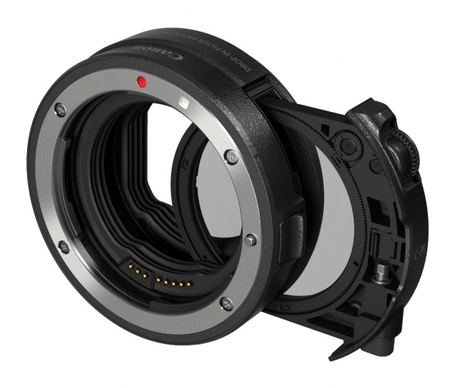Inovativní fotoaparát, objektiv a bajonet Canon EOS R