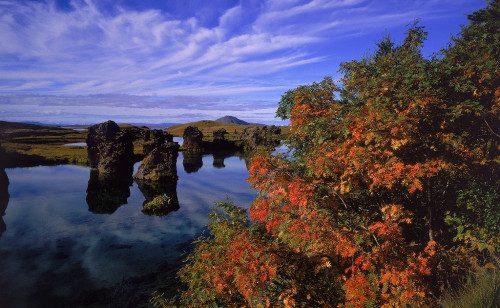 Jezero Myvatn. Island Dimmu Borgir.