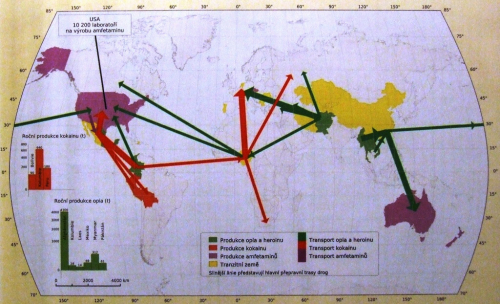 Atlas mezinárodních vztahů.