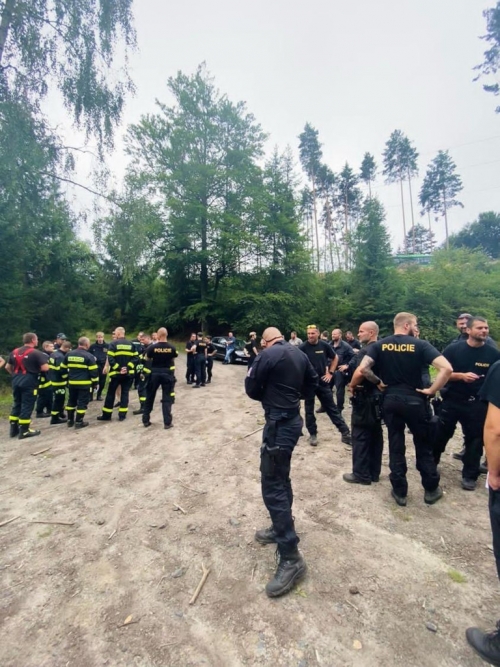 Policisté a hasiči hledají ztraceného houbaře u Jetřichovic.