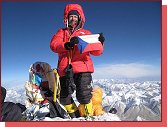 Pavel Bém na vrcholu Everestu 