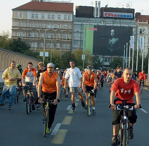 Protestn jzda po prask Magistrle, z 2003