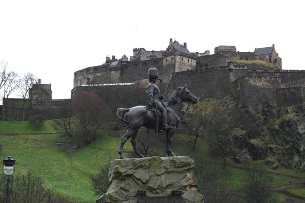 Edinburgh - hlavn msto Skotska