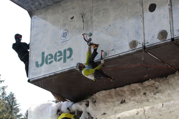 Ice Climbing World Cup Busteni 2008