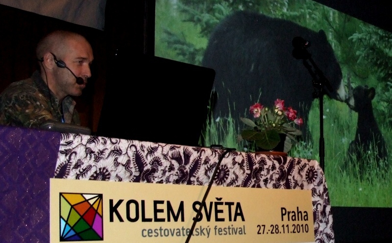 Kolem světa 2010 - Horydoly.cz 