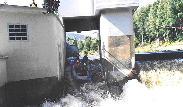 Lipno, amatrsk splut ertovch proud