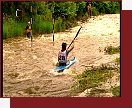 Nejextrmnj zvod tylennch tafet ve stedn Evrop. esk obdoba Dolomitenmana i Outdoortrophy ve stnu nejvy hory Beskyd. Zkouka, kter prov nejen fyzick sly astnk, ale tak jejich vli a soudrnost. tveice bec, paraglidista, cyklista a kajak svzni pupen rou, kterou petne zavhn jedinho z nich. Takov je zvod, kter se nevzdv ... 