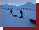                       V beznu 2008 se uskutenila mezinrodn lyask vprava na picberkch veden eskm polrnkem Vclavem Srou. Na cestu dlouhou 210 km se lenov vpravy vydali z Ny Alesundu v ztoce Kingsbay, odkud v kvtnu 1928 startovala tak legendrn vzducholo Italia. Zde byla uctna pamtka eskho vdce a cestovatele Frantika Bhounka, kter tragick pd vzducholodi jet s nkolika dalmi druhy, peil ...          