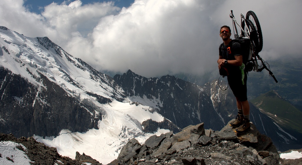 Mont Blanc Bike Downhill - Horydoly.cz 