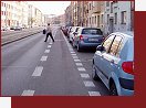 Tentokrt ve dopadlo dobe. Parkujc automobilista vystoupil dve, ne jsem k nmu dojel. U jedu ulic V Olinch       