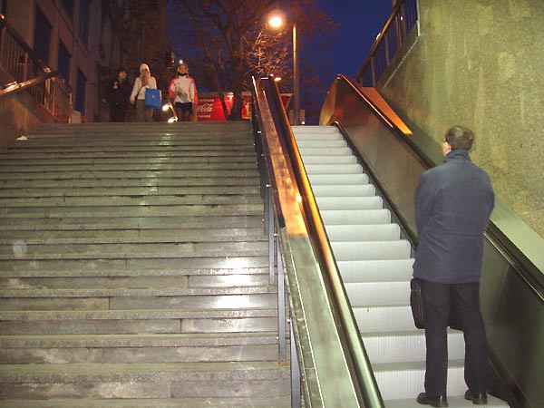 Praha, Vclavsk nmst 15, uml lezeck stna