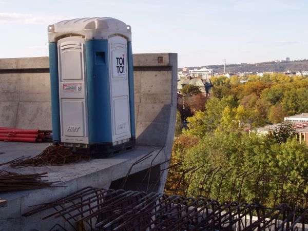 Praha, tunel pod Vtkovem, jen 2007