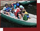 Trnvka - Plakovi nastupuj do raftu na zvodu rodinnch posdek