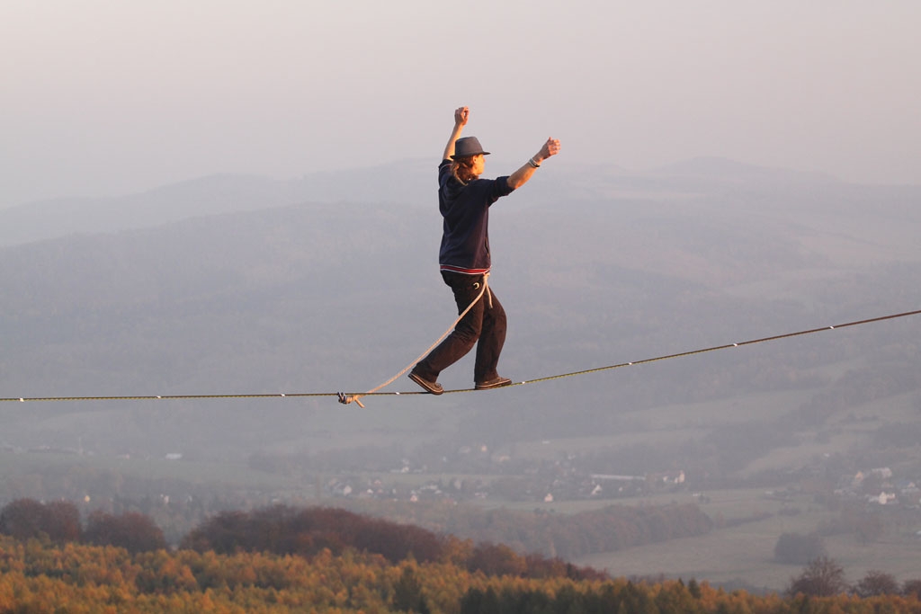 Slackline Doga a Divok rka