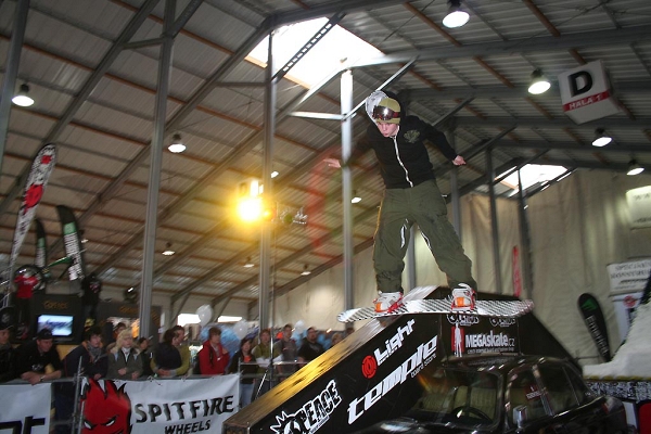 Snowboardov zvody v hale