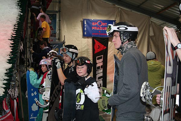 Snowboardov zvody v hale