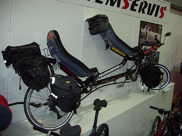Sport Life 2004, expozice kol a cyklistickho vybaven