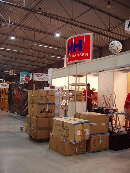 Sport Prague podzim 2004, noc ped otevenm