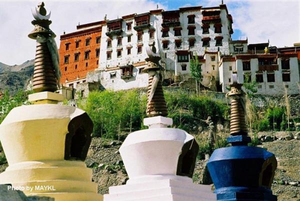 Tibet, tanec lm