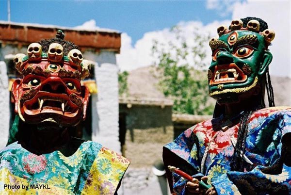 Tibet, tanec lm