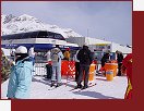 Reklamn akce na kvu u doln stanice vlek na Passo Tonale       