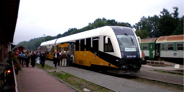 Vlak na trati Trutnov - Lubawka 