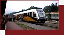 Trutnov. Polská motorová jednotka mění cestující z a do Polska při obratu dopoledního páru vlaků
