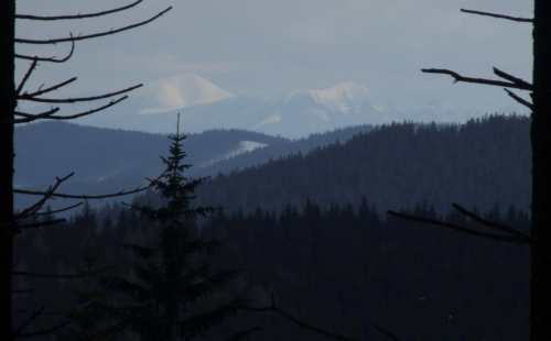 Vsetínské vrchy, výhled na slovenské hory.