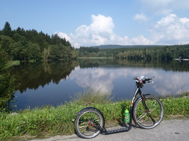 SOUTĚŽ: 13 cyklistických knih v babím létě