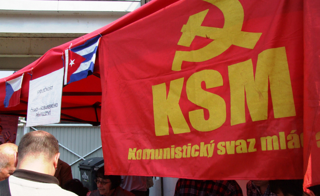1. máj 2014 slaví komunisté na Výstavišti Praha - Holešovice. 