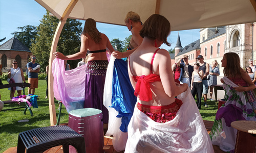 Hoé vystavuje štokrdlata na Sychrově Hoé vystavuje štokrdlata na Sychrově