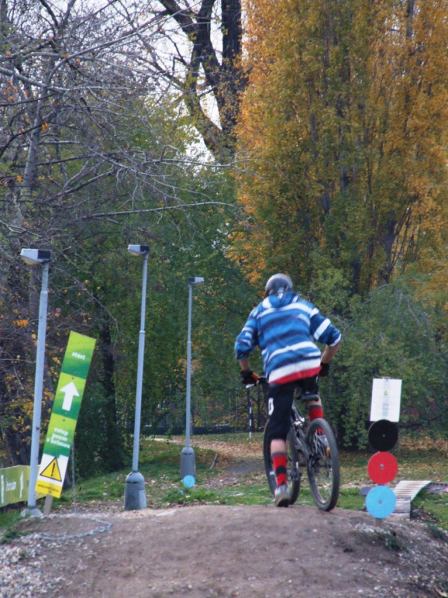 VIDEO Bikepark na Štvanici v Praze