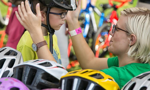 Češi jsou národem cyklistů, ale chybí cyklistická gramotnost